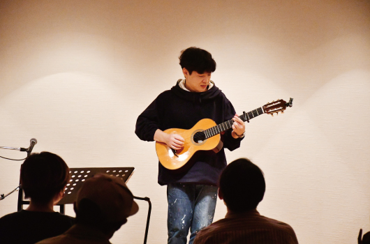 画像 プラザ・おへやライブVol.4の様子