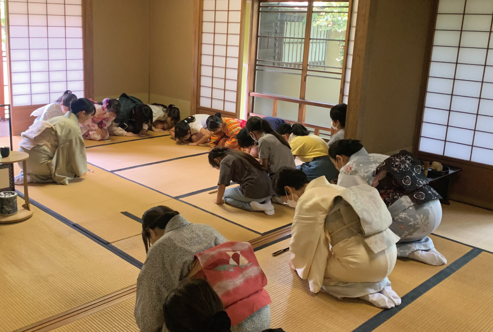 画像　こども茶道教室の様子2